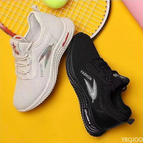 Sapatos respiráveis 2025, versáteis e modernos para mães, sapatilhas femininas resistentes ao desgaste, tênis casuais confortáveis com sola macia.
